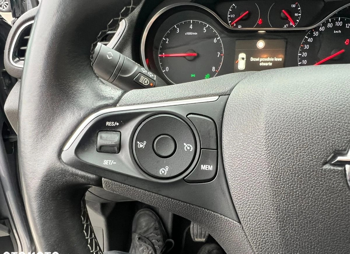 Opel Grandland cena 67400 przebieg: 75455, rok produkcji 2017 z Lubaczów małe 379